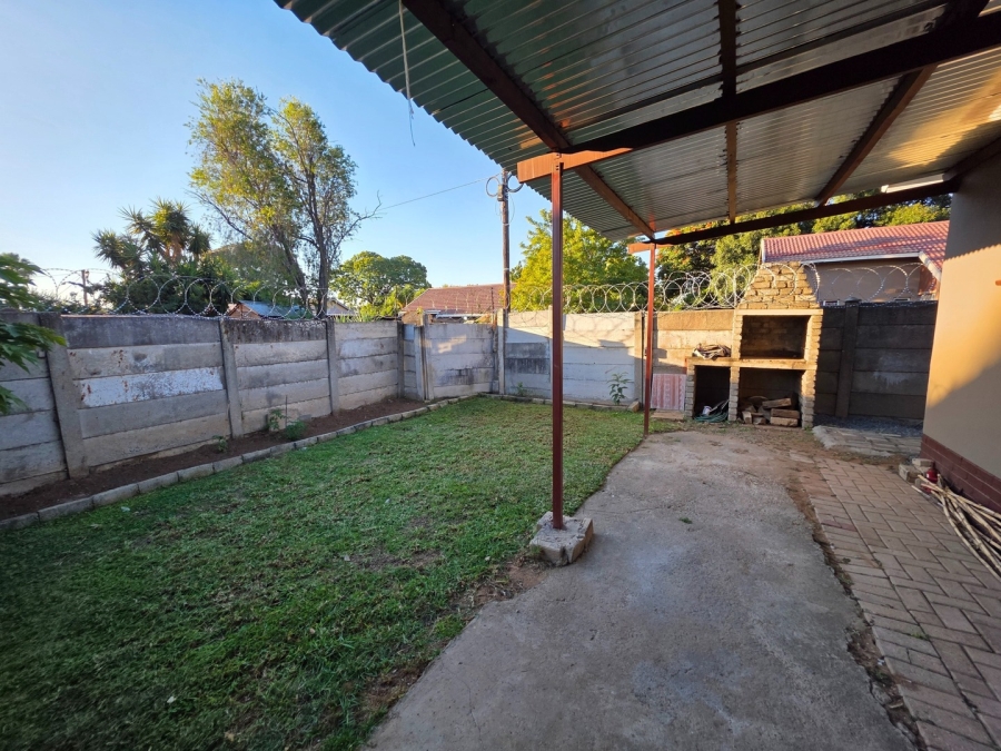 3 Bedroom Property for Sale in Protea Park North West